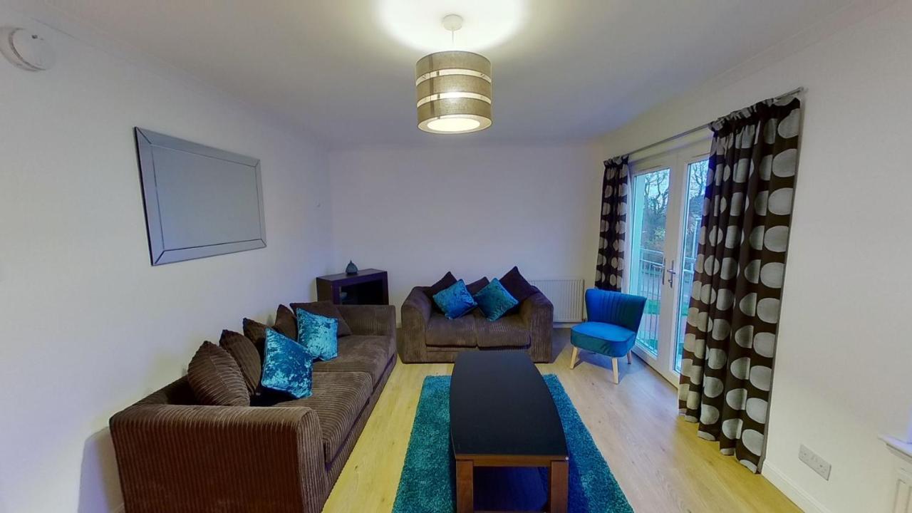 Orange Town House - Shaw Road, Only 6 Minutes To City Centre Aberdeen Eksteriør bilde
