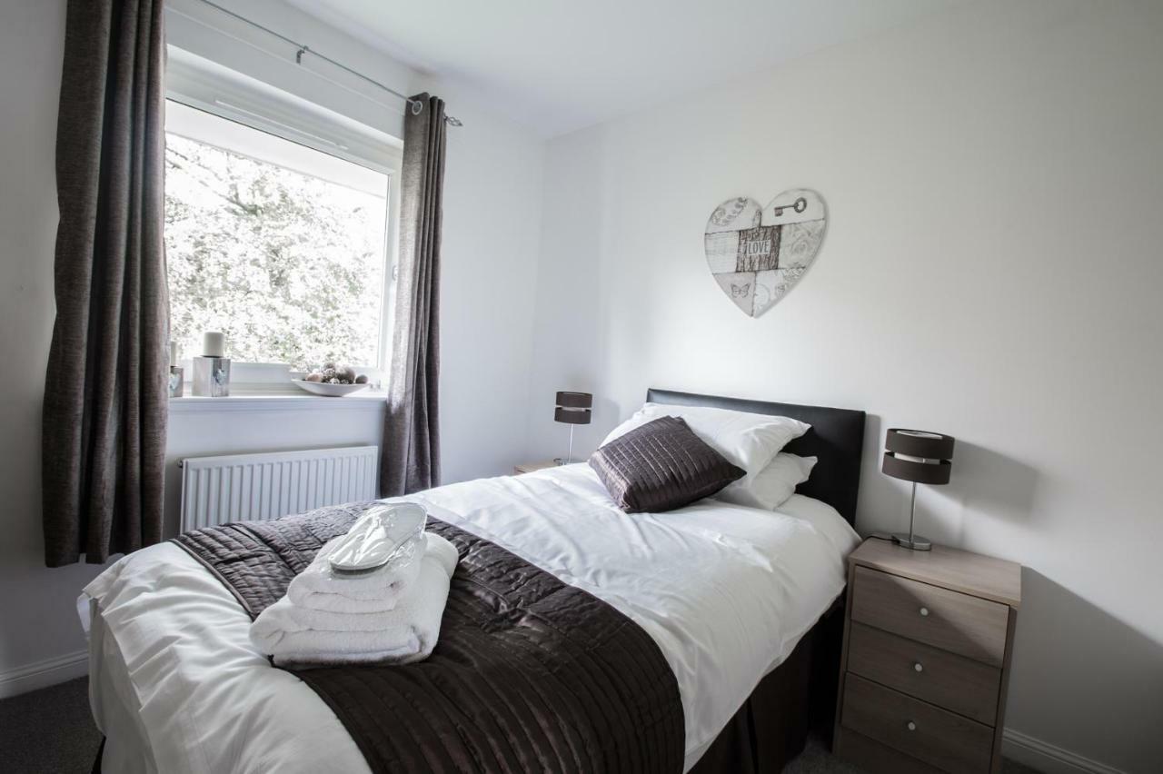 Orange Town House - Shaw Road, Only 6 Minutes To City Centre Aberdeen Eksteriør bilde