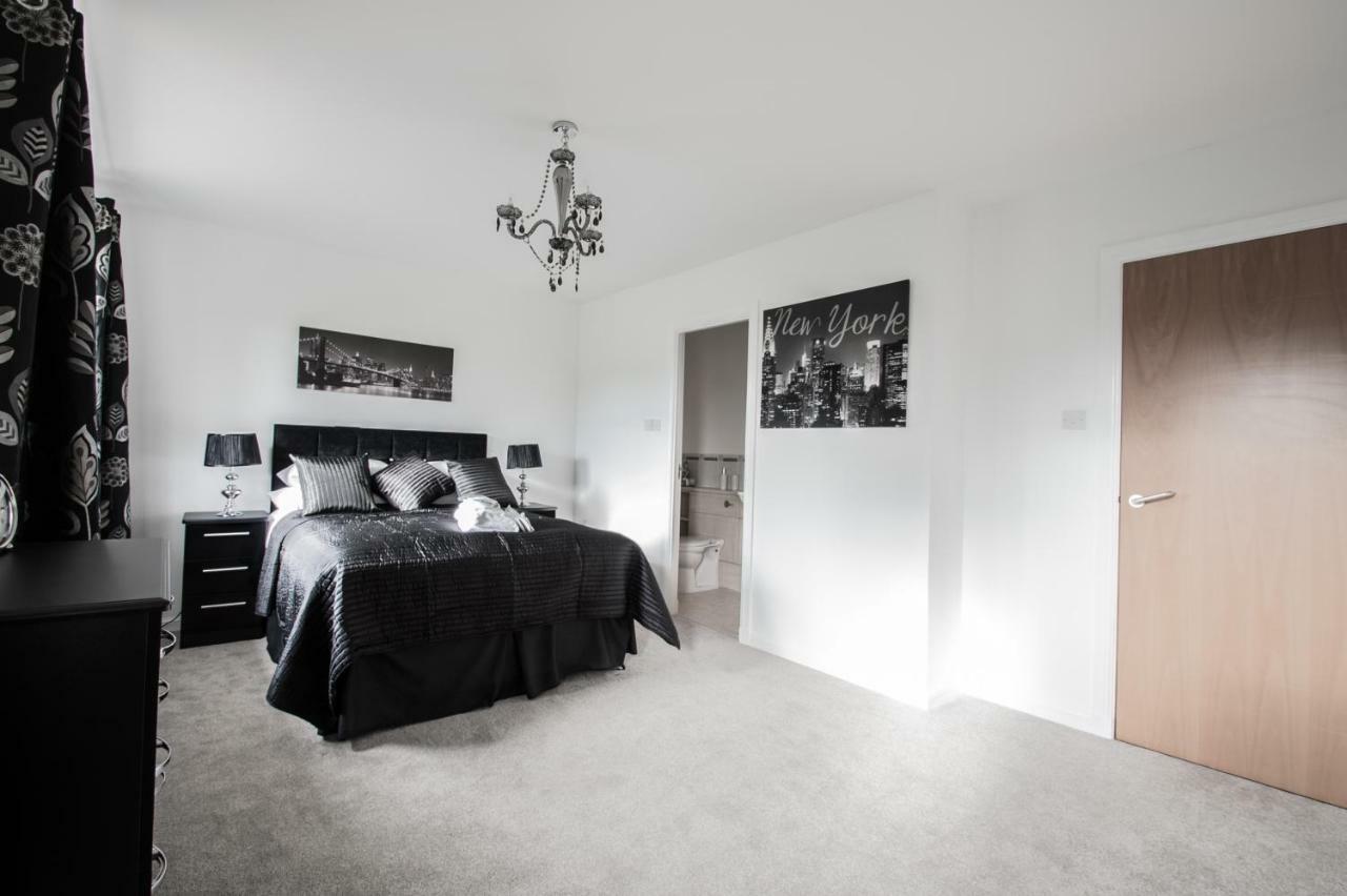Orange Town House - Shaw Road, Only 6 Minutes To City Centre Aberdeen Eksteriør bilde